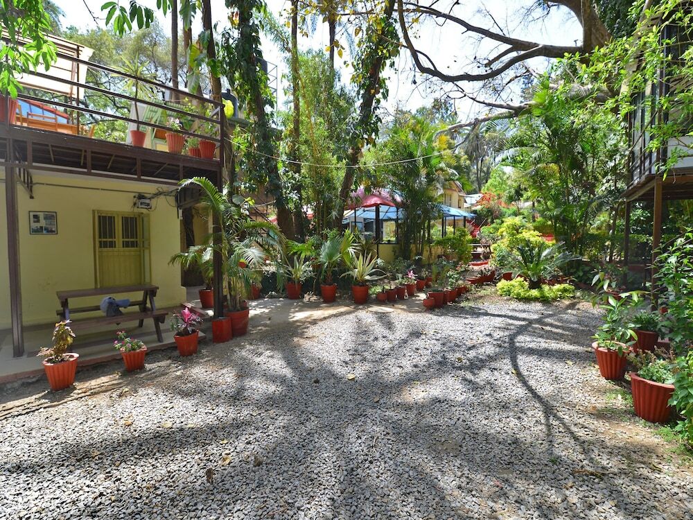 Hotel Mushkil Aasan — hotel in Abu