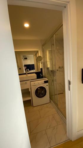 Batumi Orbi City Lux Studio MK