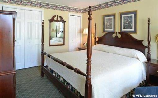 Phoenix Greenvilles Inn - photo 10