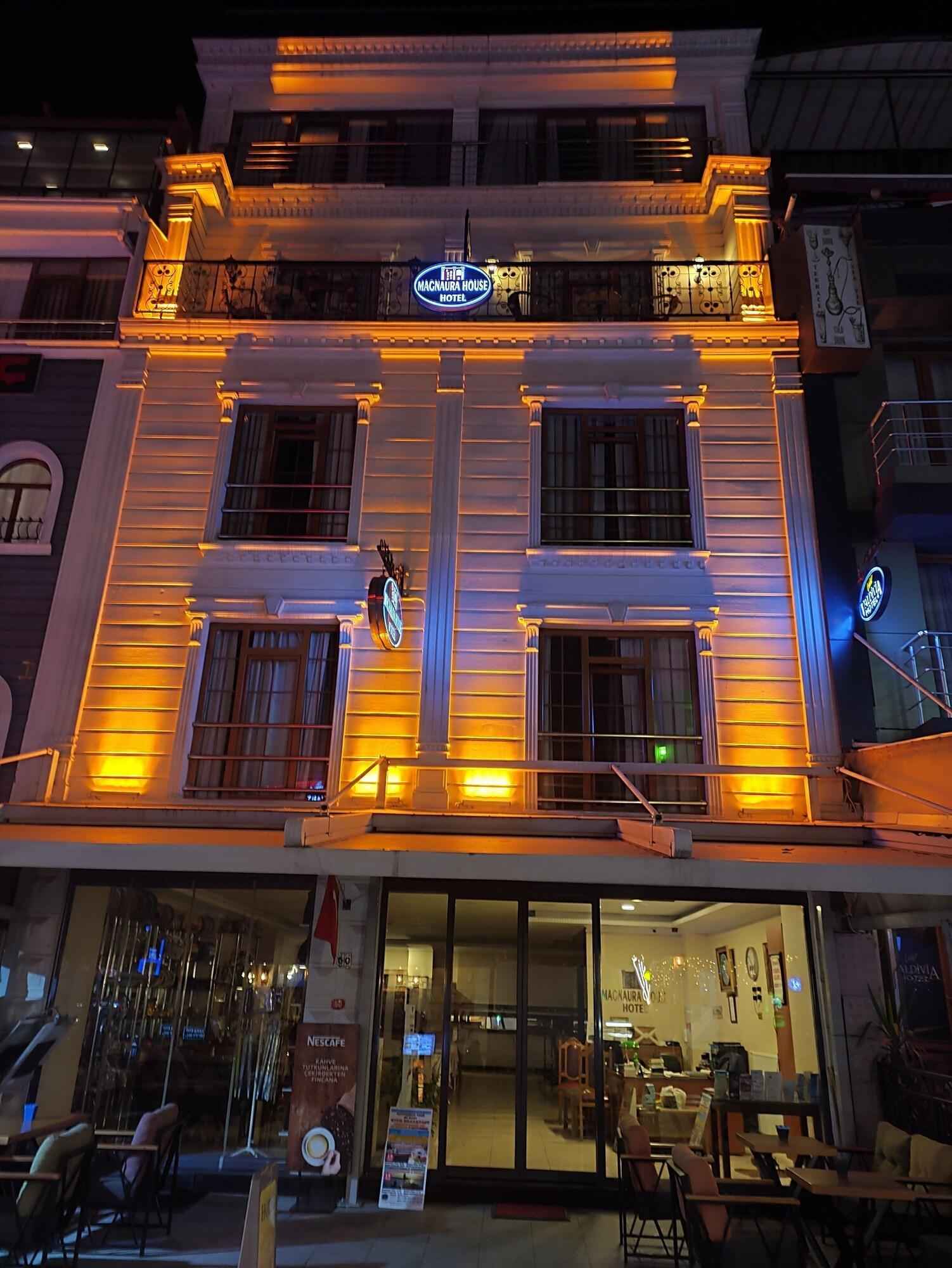 Magnaura House Hotel