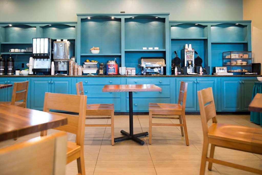 Country Inn & Suites by Radisson Effingham IL - photo 14