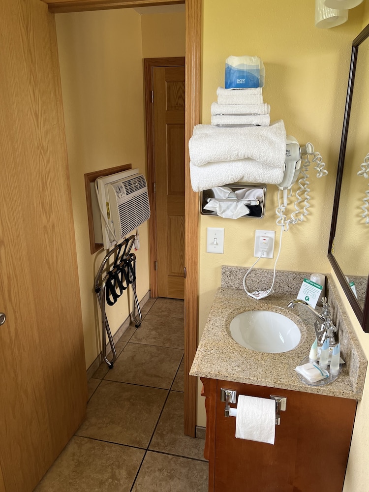 All Star Inn & Suites - photo 283