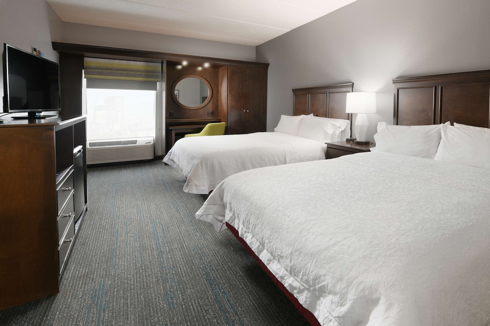 Hampton Inn & Suites Houston Medical Center NRG Park - photo 14