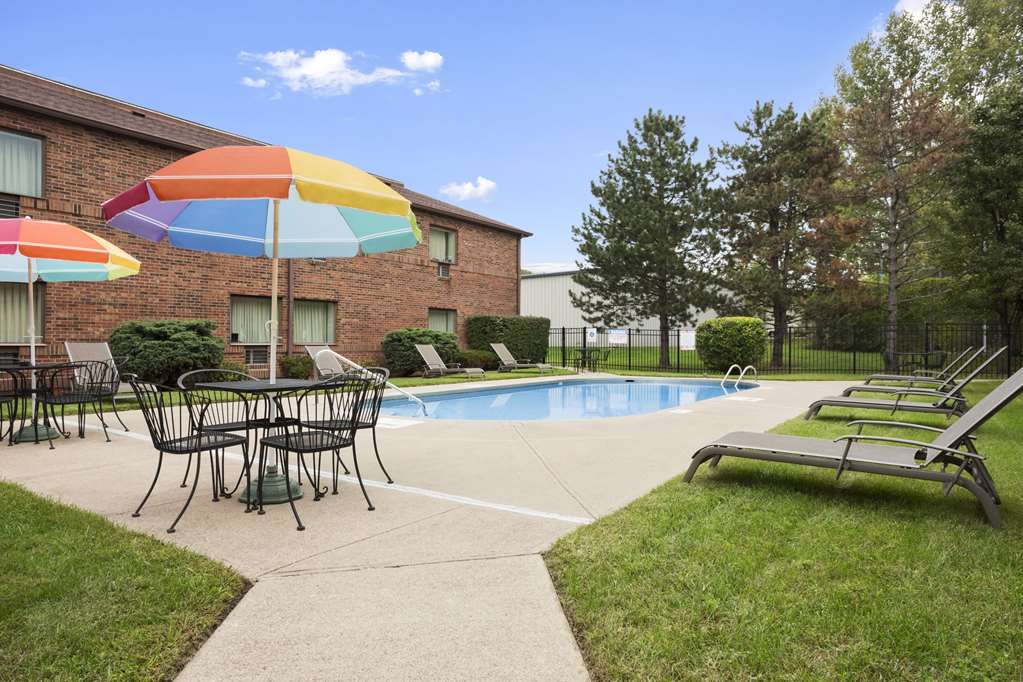 Days Inn by Wyndham Middletown - photo 7