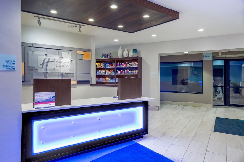 Holiday Inn Express Howe by IHG - photo 41