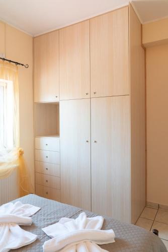 Gray House Salamina — Salamina — photo 2