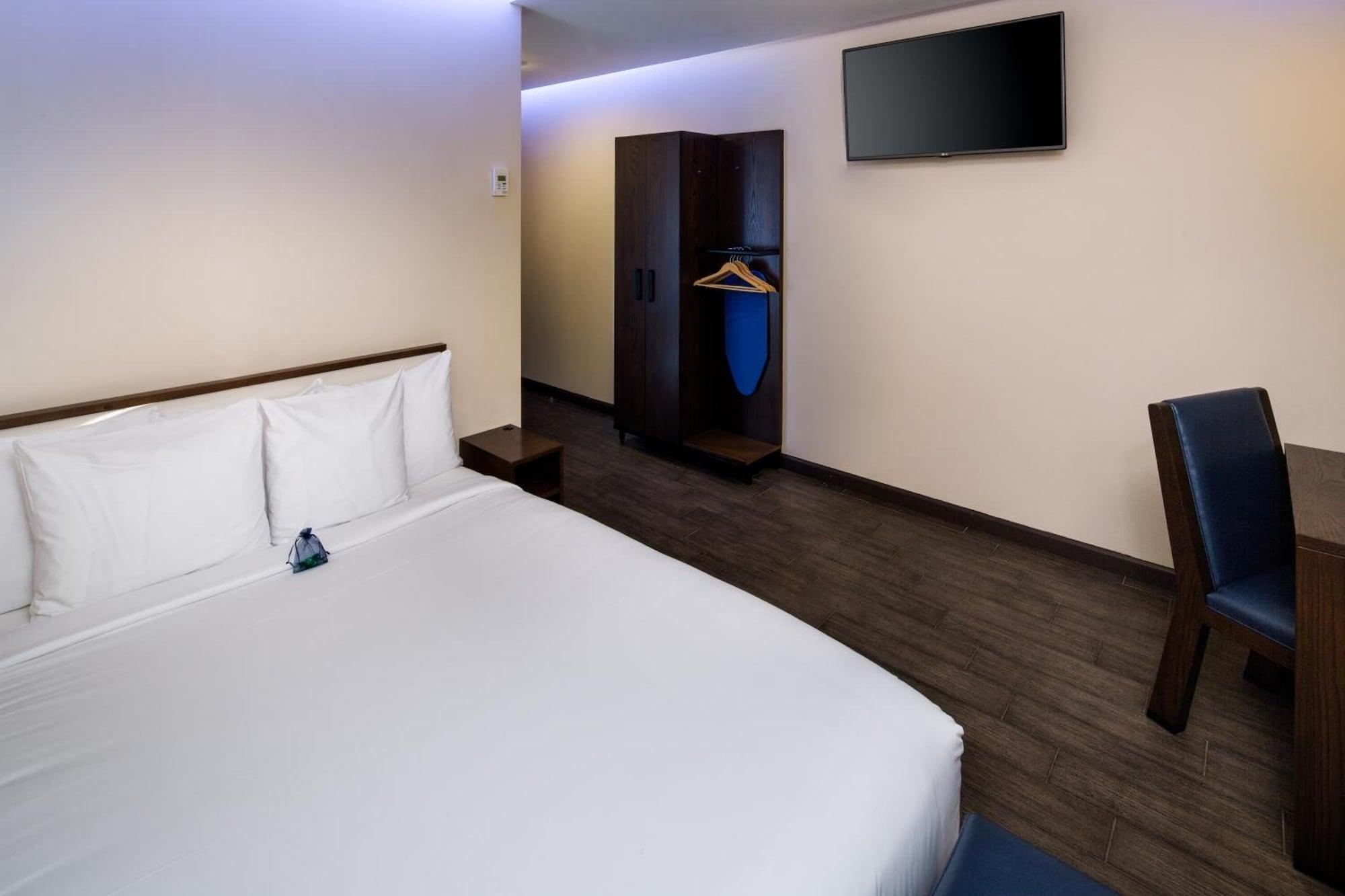 Orchard Street Hotel - photo 19
