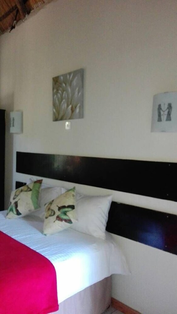 Shakawe Sands Lodge — Shakawe — photo 4