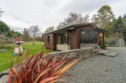 Te Anau Cottage — 4-Star Luxury Hotel in Te Anau, New Zealand