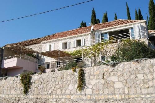 Five Bedroom Holiday Home with Pool