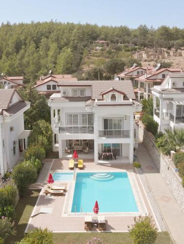 Villa Raya 1 — 4-Star Luxury Hotel in Fethiye, Turkey