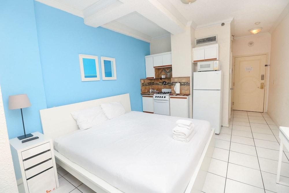 429 City View Hollywood Beach Resort - featured photo