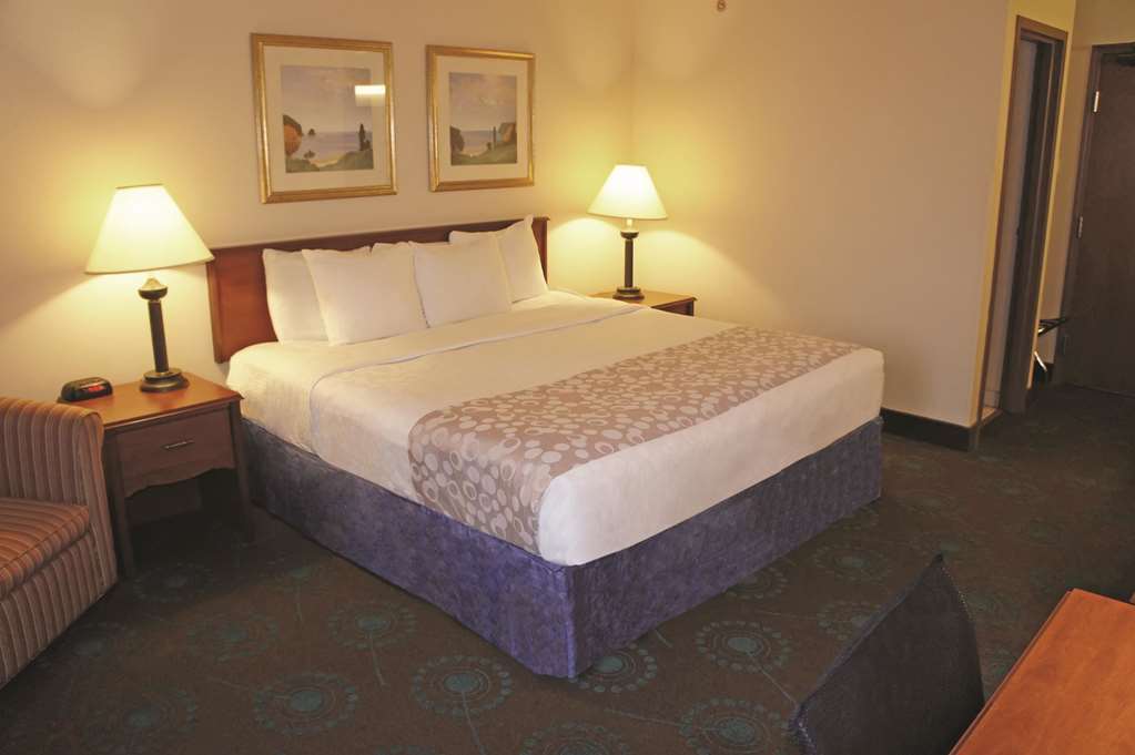 La Quinta Inn by Wyndham Omaha Southwest - photo 10