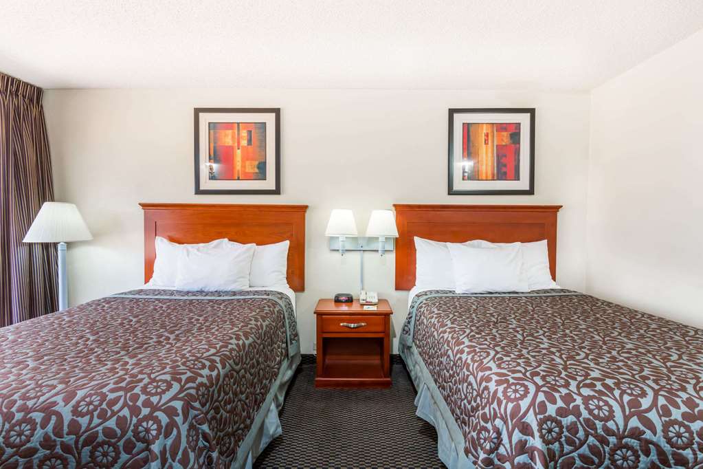 Days Inn by Wyndham Charlottesville University Area - photo 15