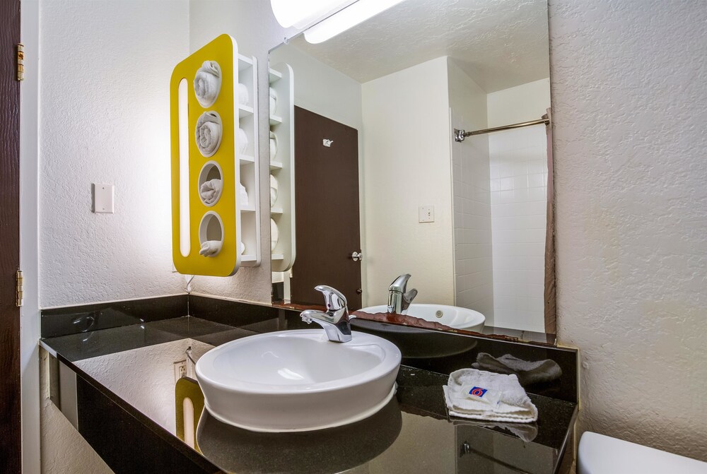 Motel 6 Houston North Spring - photo 20