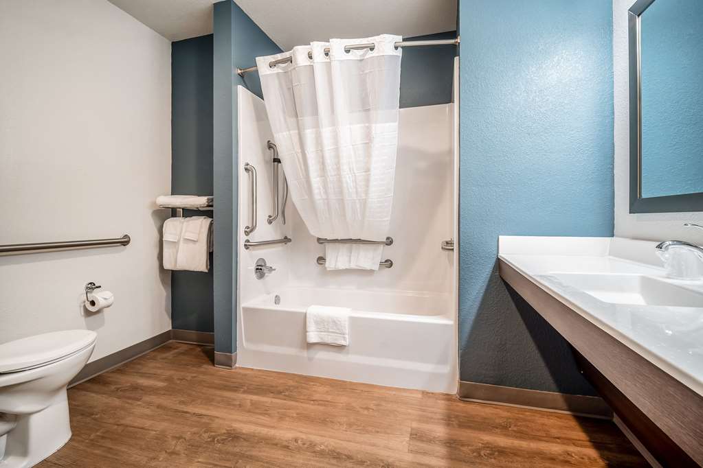 WoodSpring Suites Naples West - photo 26
