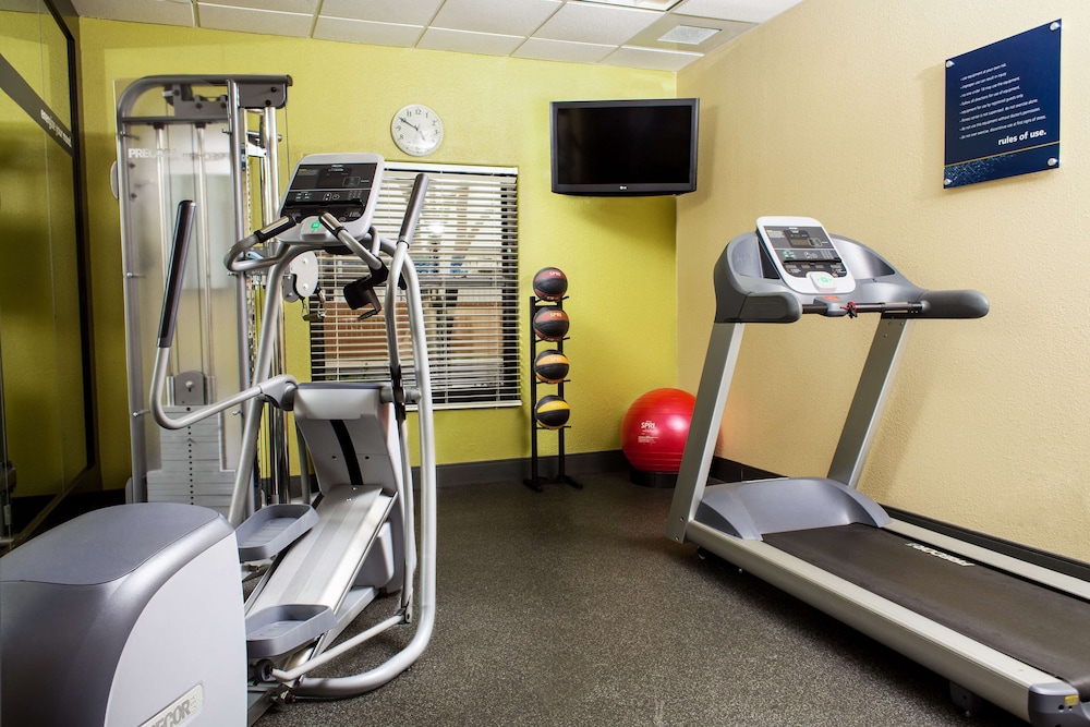 Hampton Inn & Suites Harlingen - photo 17