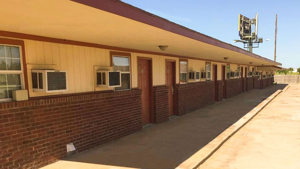 Budget Inn Ardmore - photo 22