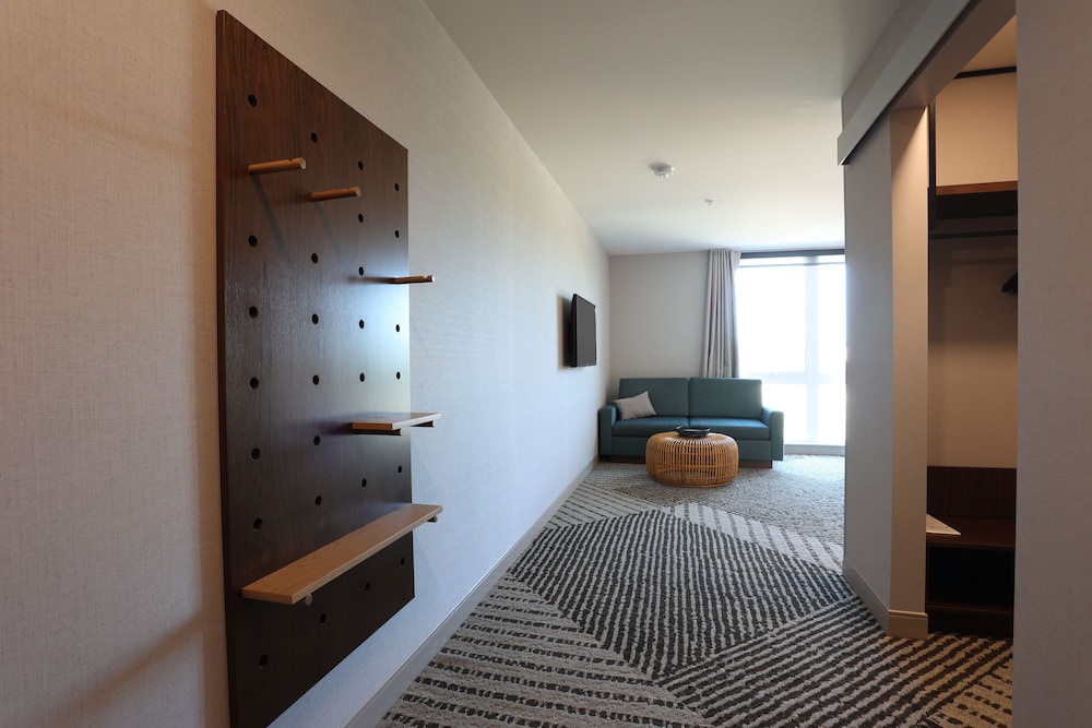 Cedartree Hotel Portland Hillsboro - photo 21