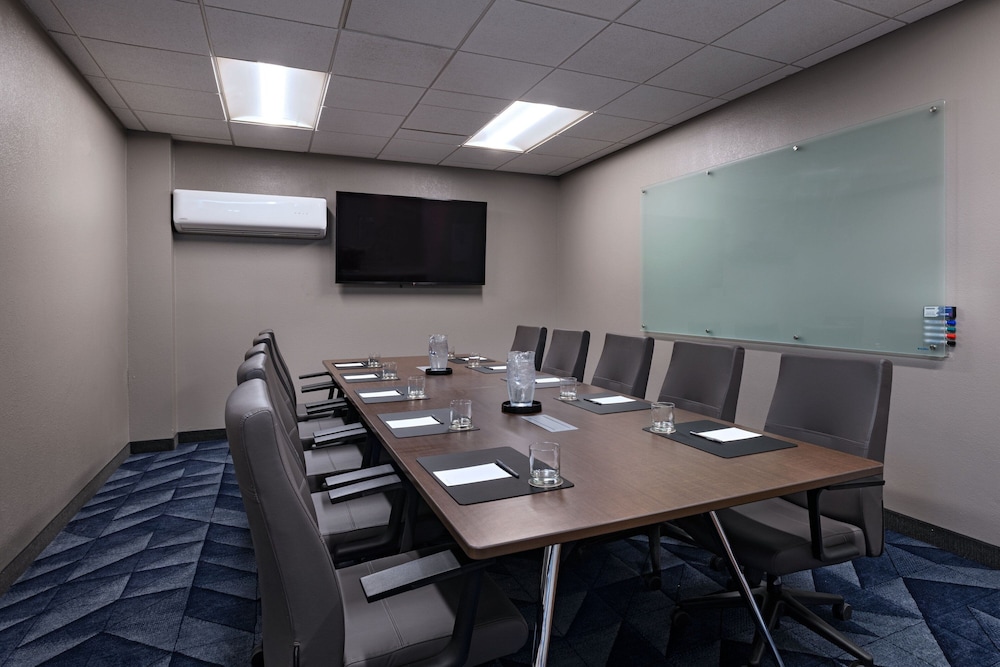 Courtyard by Marriott Fort Worth University Drive - photo 29
