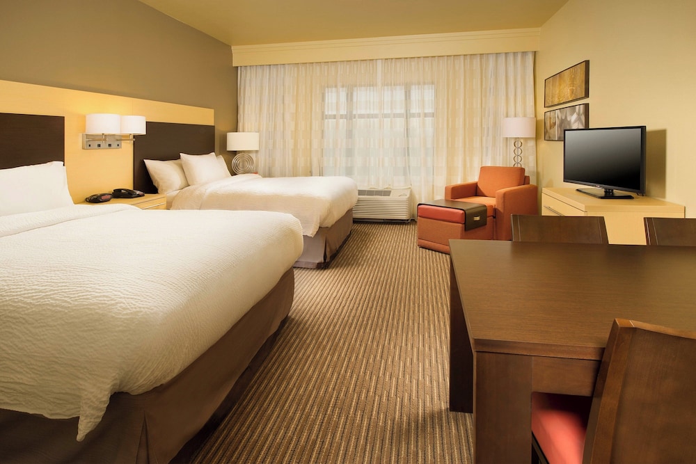 TownePlace Suites by Marriott Dallas DFW Airport North Grapevine - photo 8