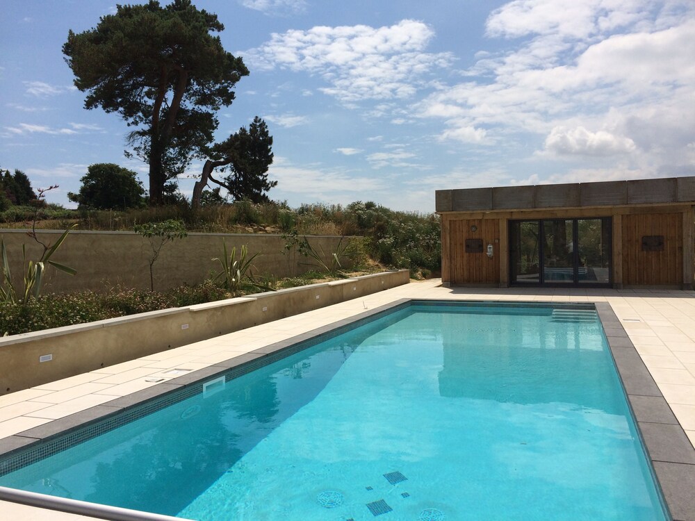 The Shed East Sussex — 4-Star Luxury Hotel in Hastings, United Kingdom