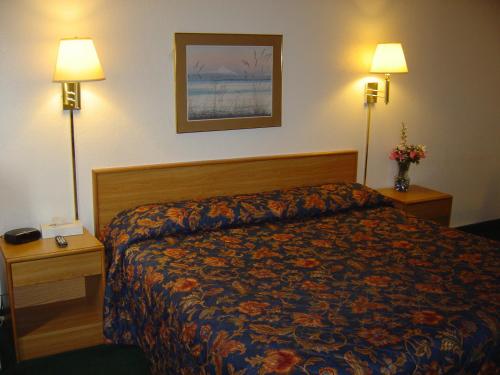 Wakota Inn and Suites - photo 6