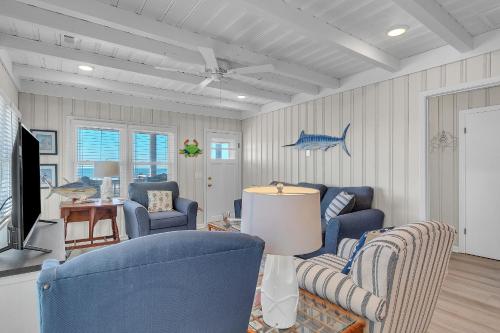 Lowe Tide by Oak Island Accommodations - photo 35