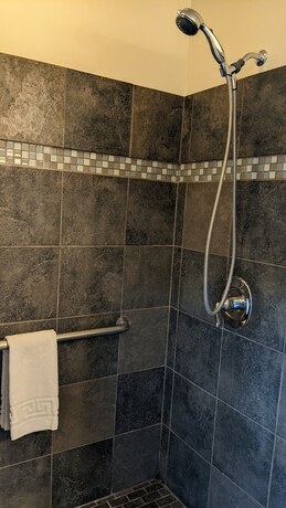 The Meadowlark Inn - photo 11
