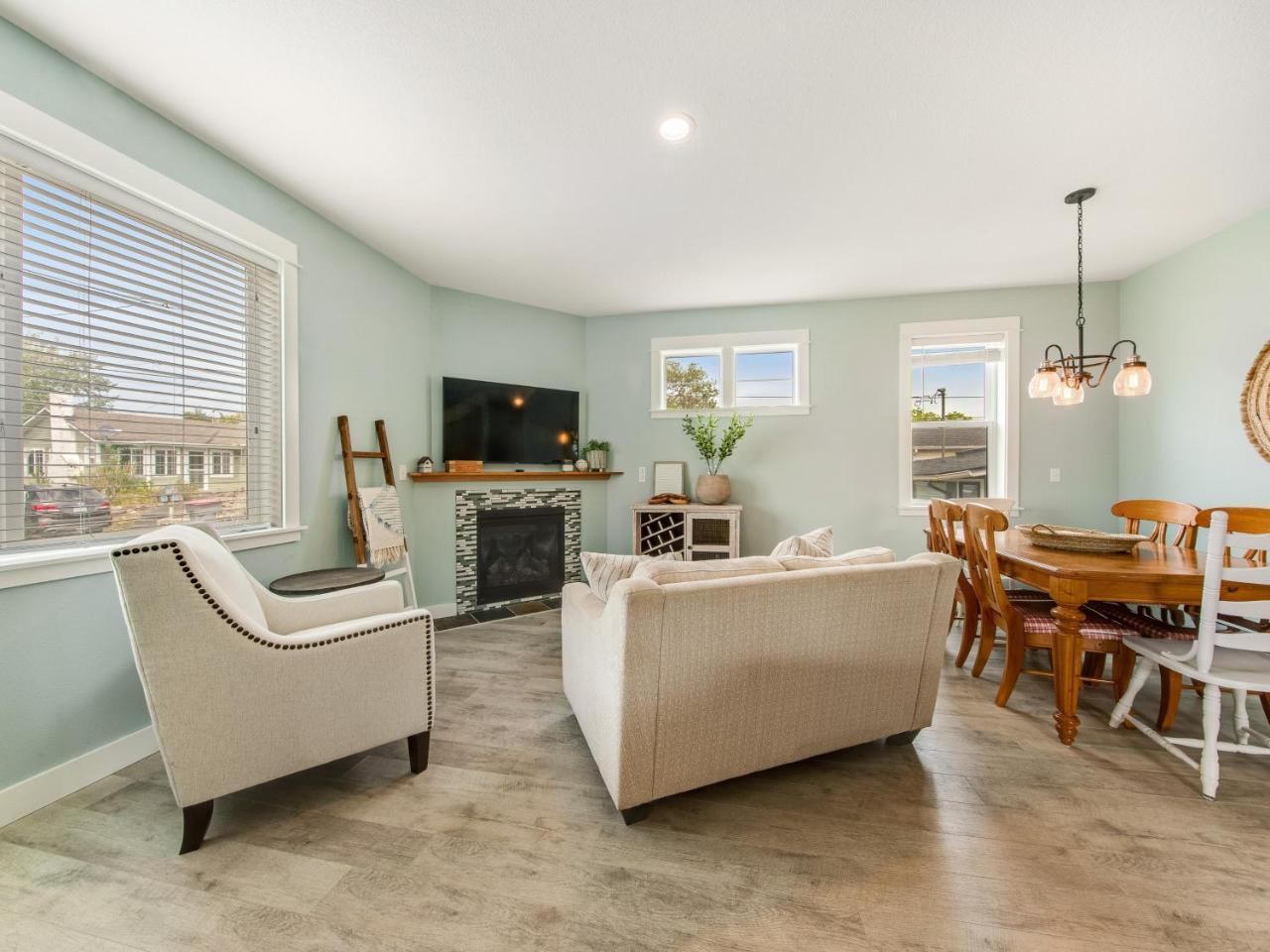 Seaside Treasure in Seaside, United States