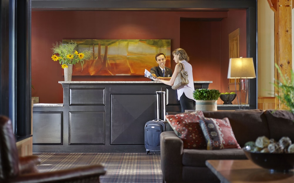 Green Mountain Suites Hotel - photo 2