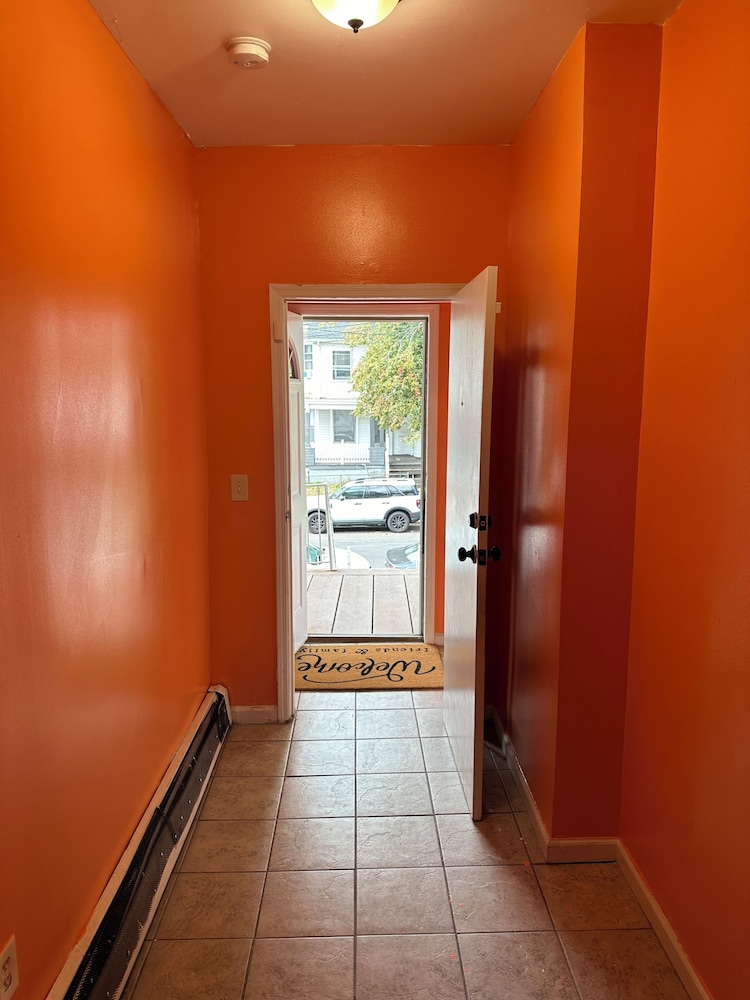 Fidelia Room G in Newark, United States