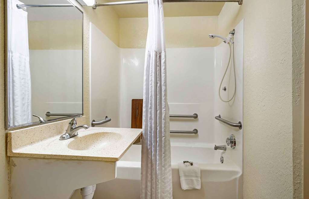 Extended Stay America Suites Princeton South Brunswick - photo 17