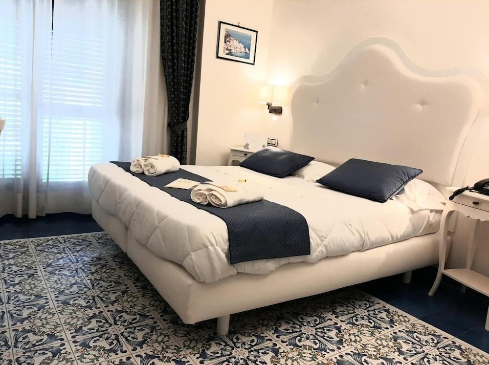 Hotel Santa Lucia - carbon neutral hotel in Minori