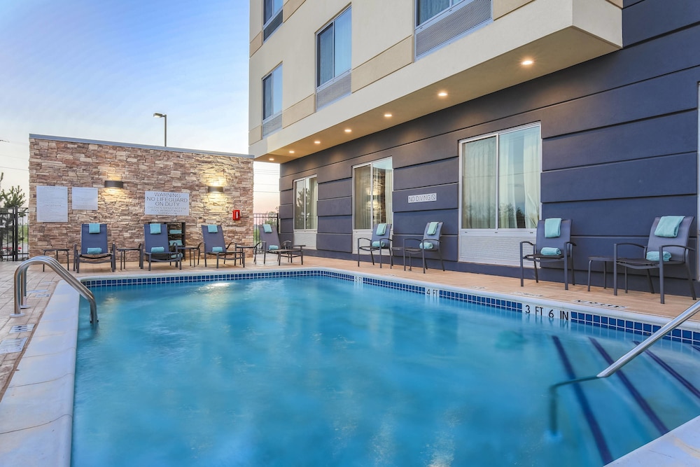 Fairfield Inn & Suites by Marriott Snyder - photo 11