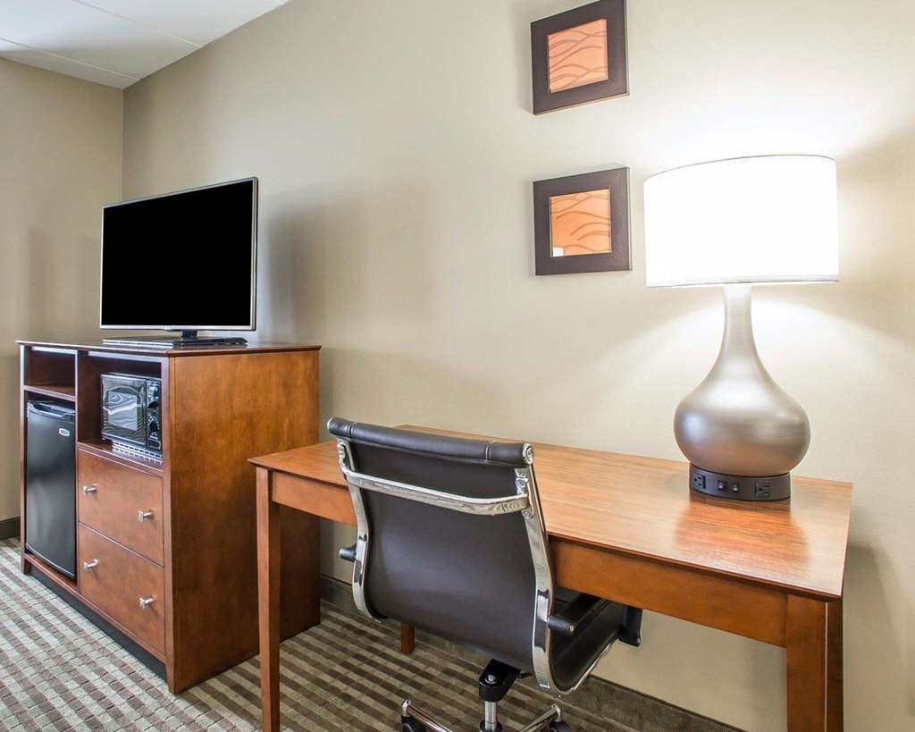Comfort Inn Hammond I 94 - photo 23
