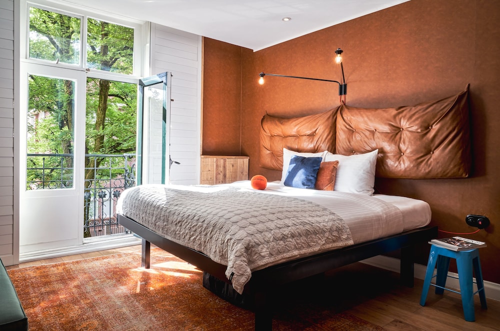 Max Brown Hotel Museum Square