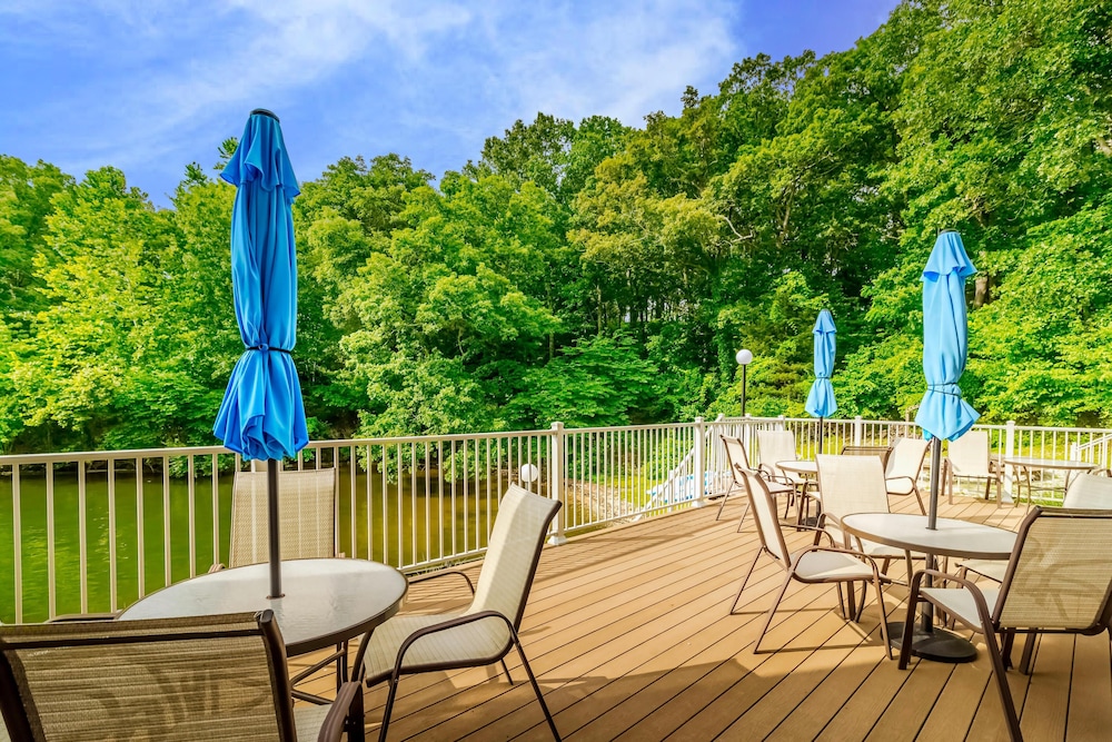 Lakewood Resort by EVRentals - photo 21