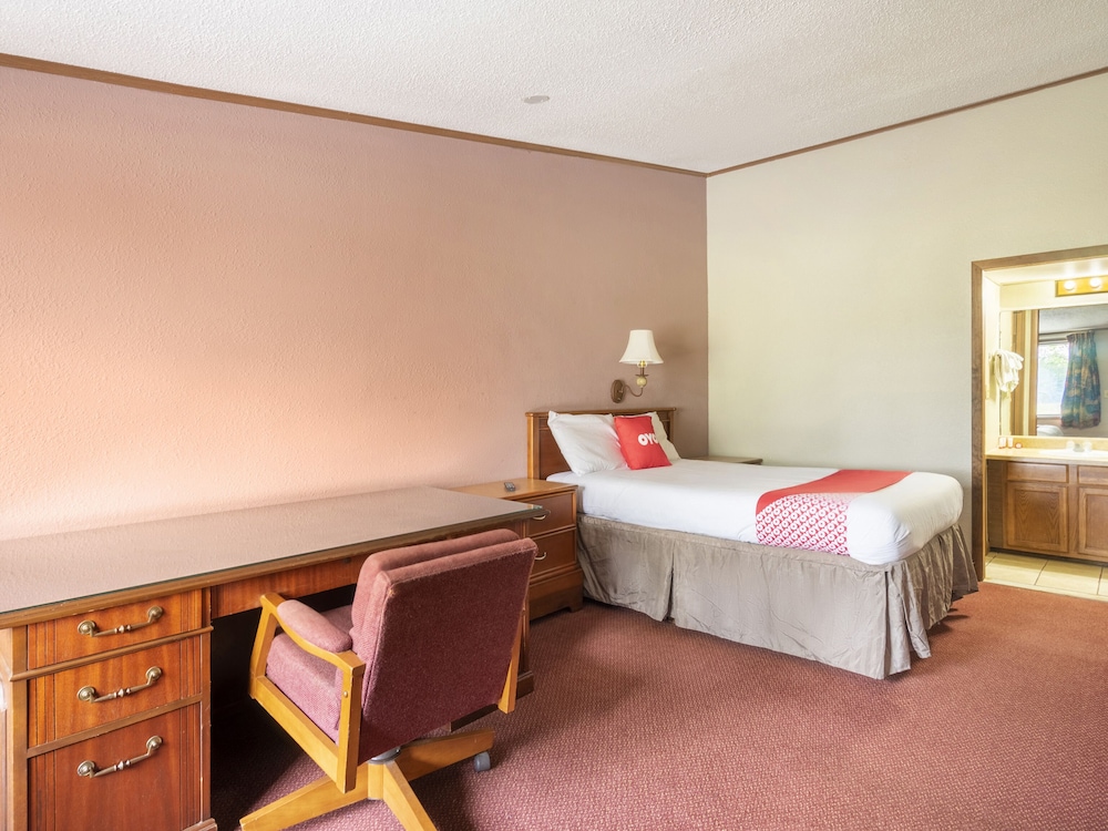 OYO Hotel Daleville AL Hwy 84 - photo 8