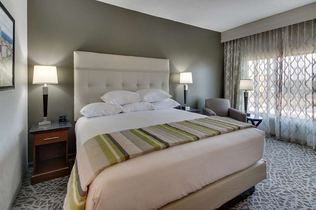 Drury Inn & Suites Cleveland Beachwood - photo 16