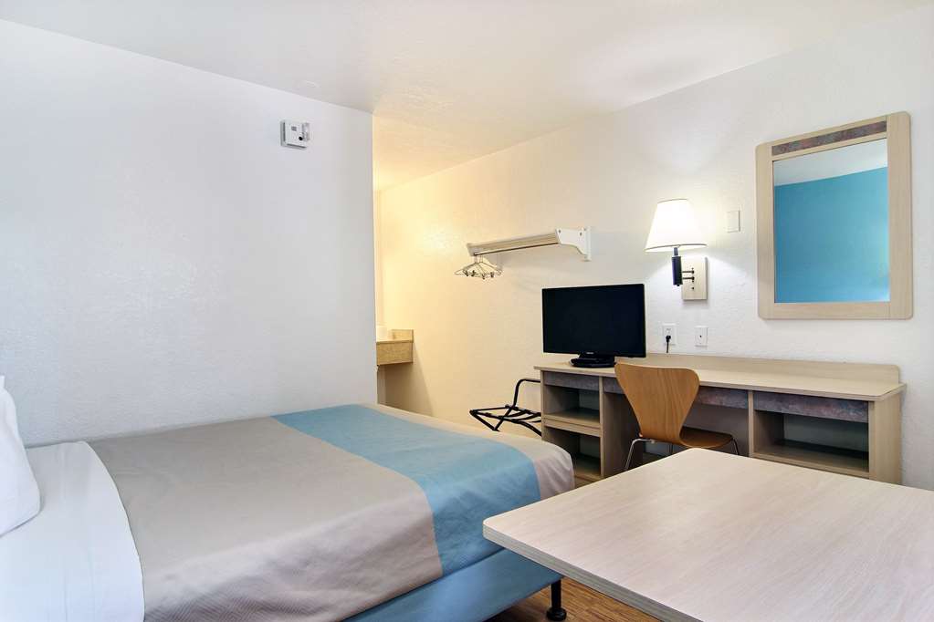 Motel 6 Lubbock TX - photo 17
