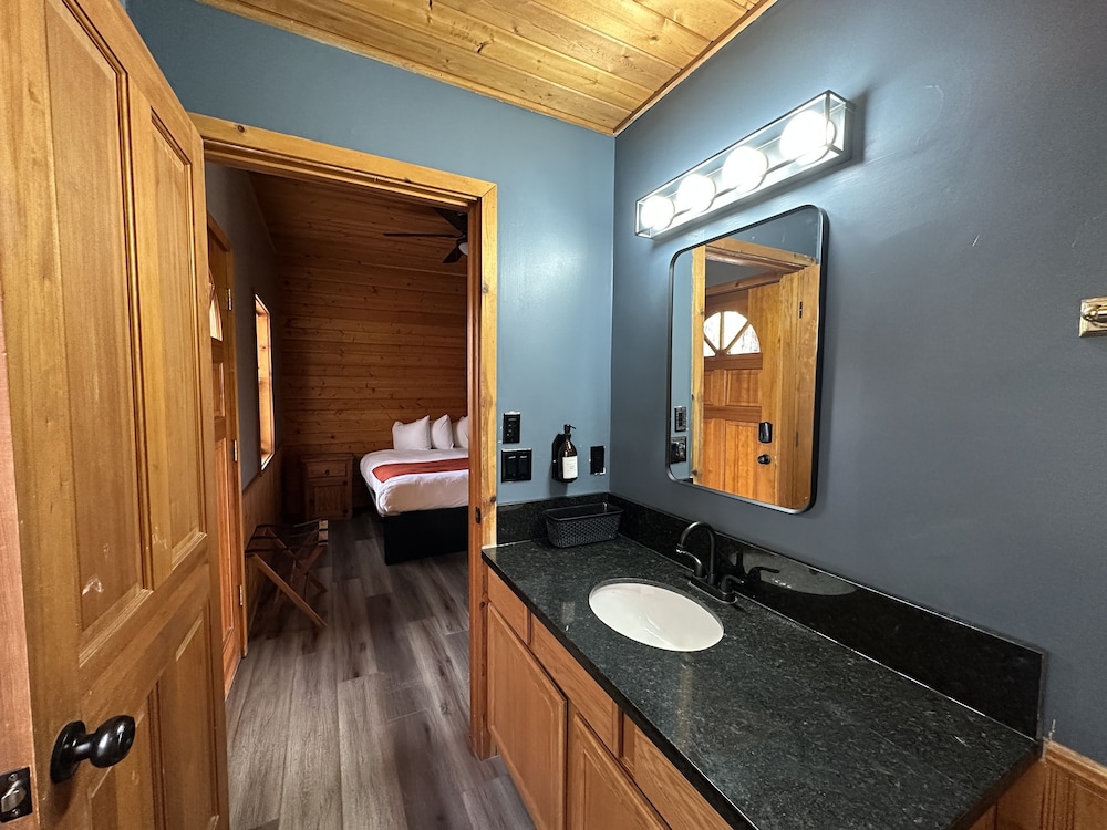 Canyon Lakeview Resort - photo 16