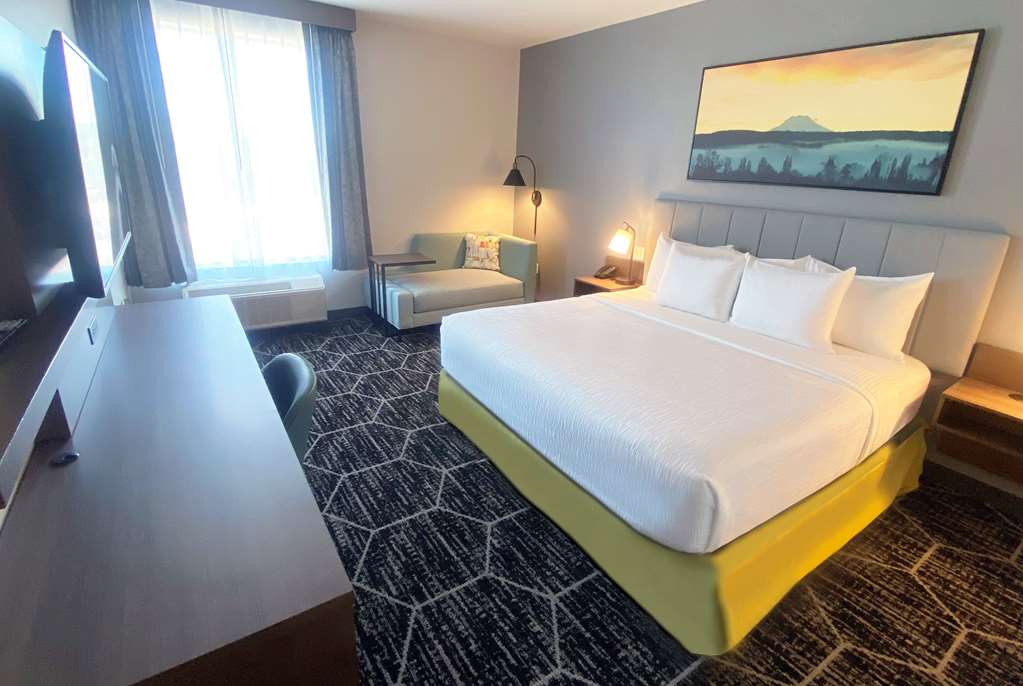 La Quinta Inn & Suites by Wyndham Centralia - photo 25