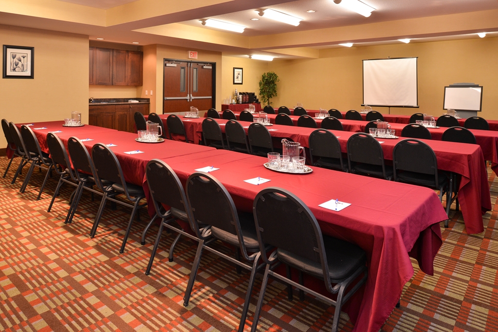 Best Western Wilsonville Inn & Suites - photo 8