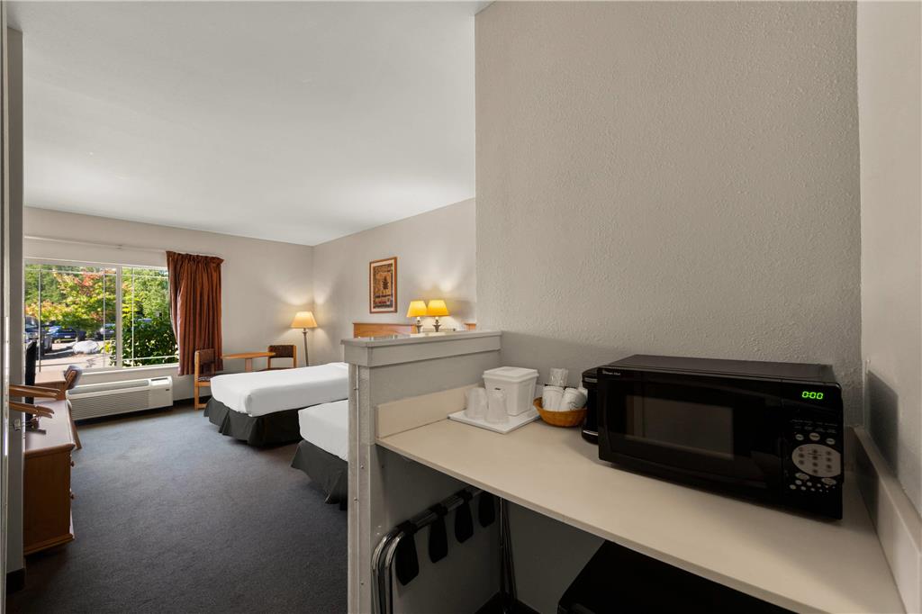 Rodeway Inn & Suites Tomahawk - photo 14