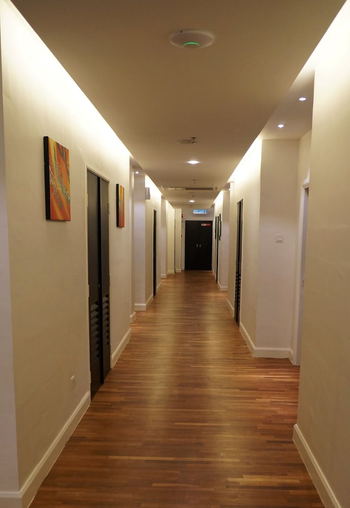 Pine Garden Hotel — Kuching — photo 5