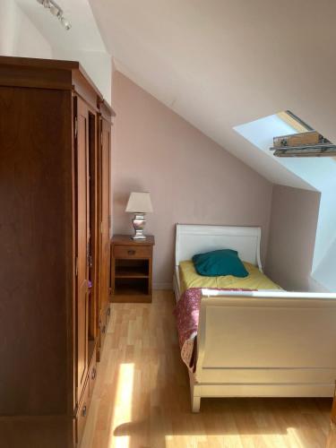 Chez Husna — hotel in Conflans-Sainte-Honorine