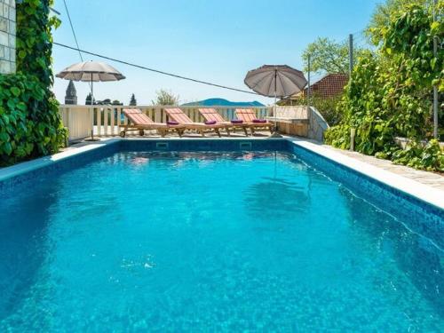 Villa Mia Three Bedroom Villa with Swimming Pool