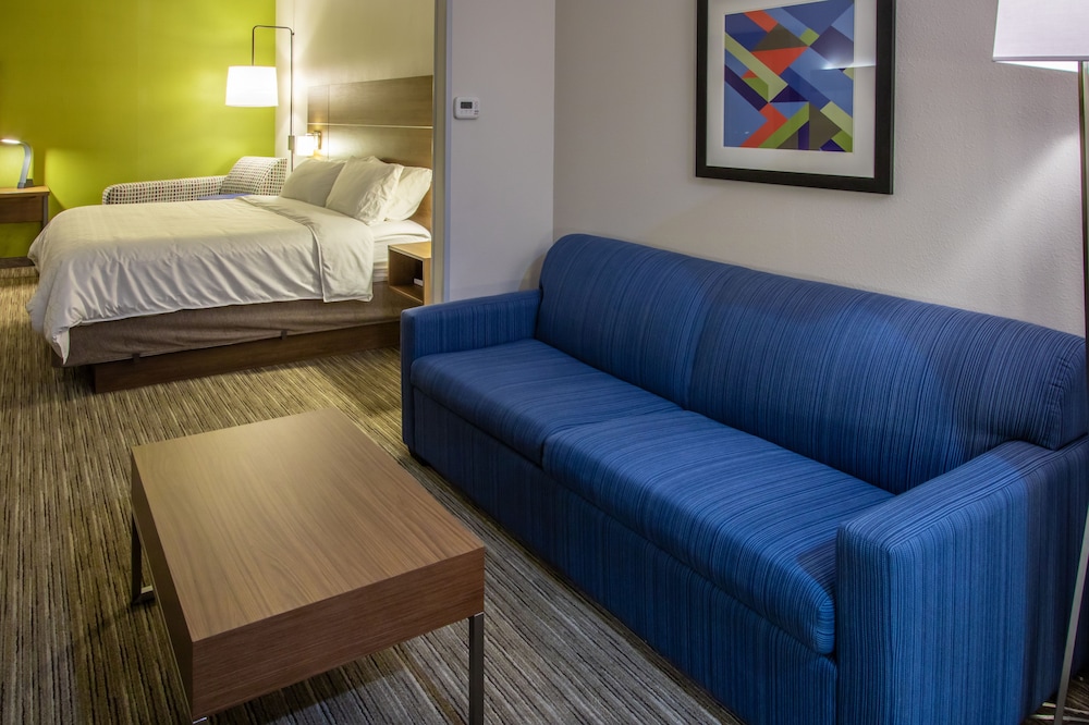 Holiday Inn Express Hotel & Suites Roseville Galleria Area by IHG - photo 62