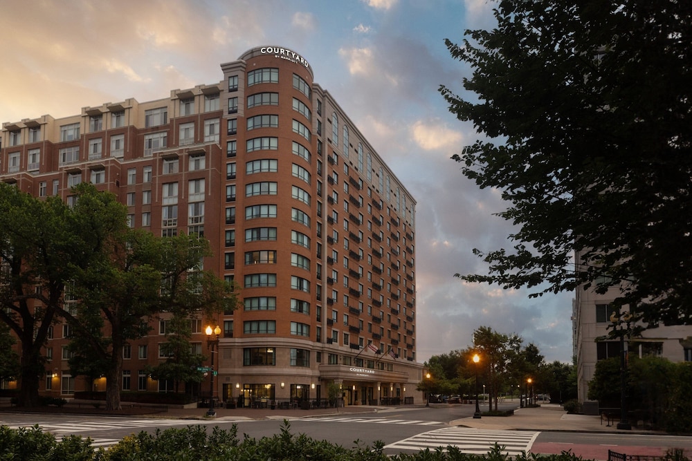 Courtyard by Marriott Washington Capitol Hill Navy Yard - photo 57